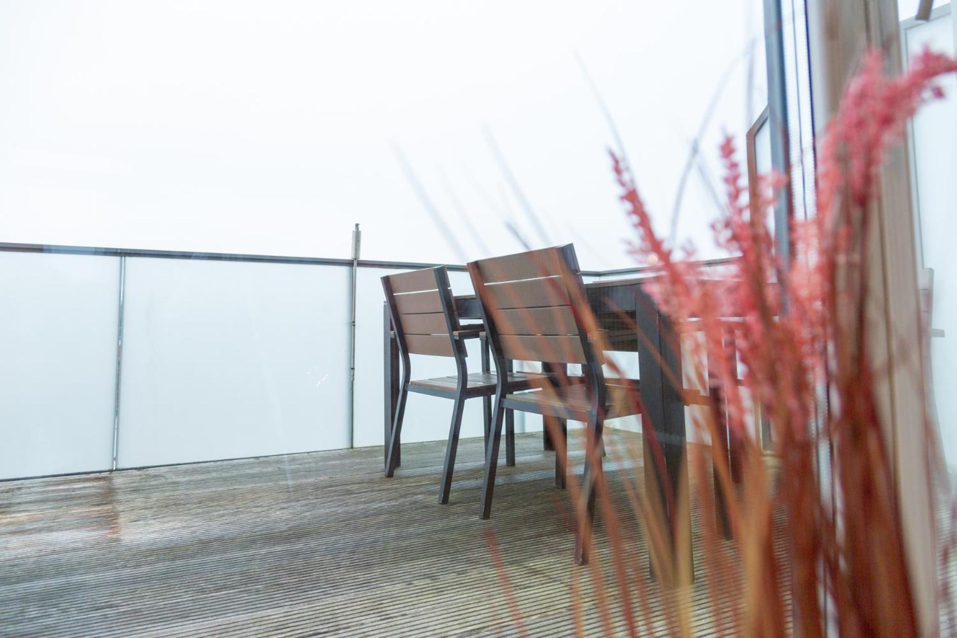 Apartamento Micasa Ol - Modernes Penthouse - Stellplatz - Kueche - Wlan - Dachterrasse Oldenburg Exterior foto